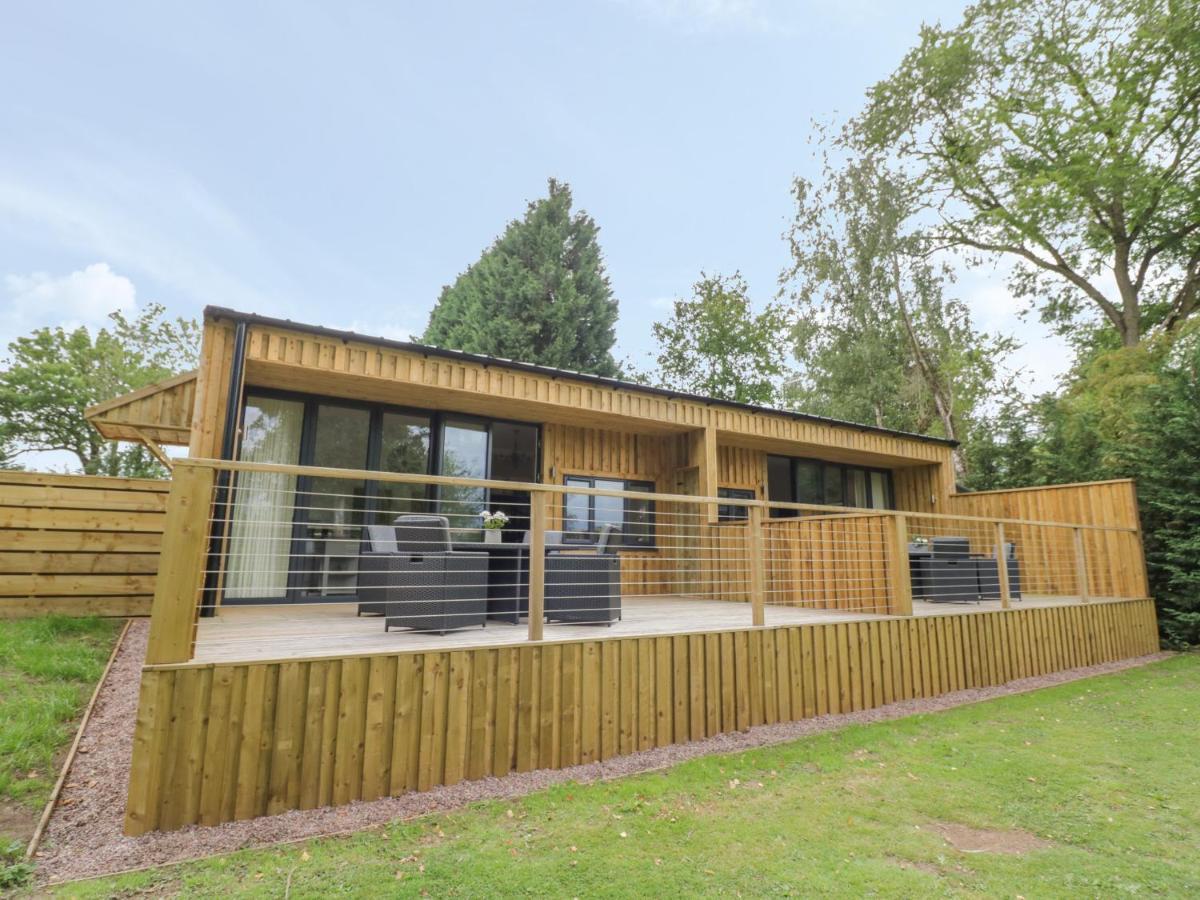 The Barn Villa Redditch Exteriör bild